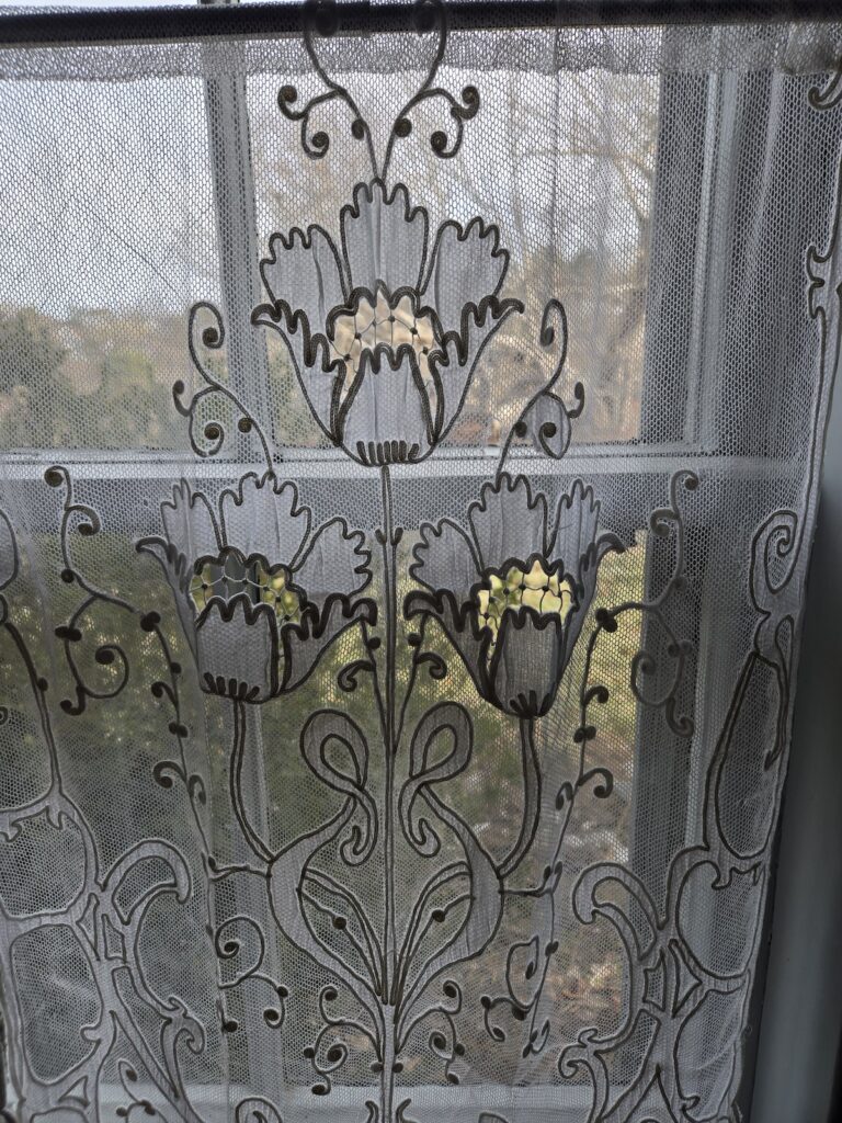 art-nouveau-poppies-2